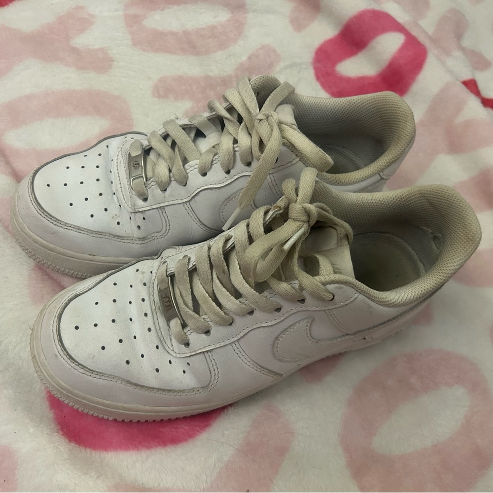 NIKE White Womans AF1S